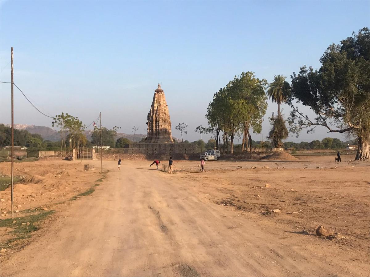 Friends In Khajuraho Lejlighed Eksteriør billede